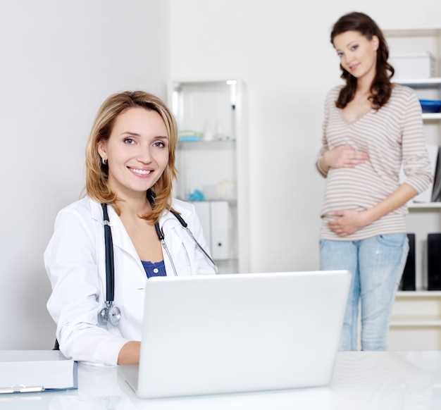 Где лучше встать на учет по беременности в платной или бесплатной поликлинике