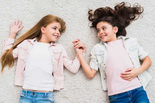 Что выбрать: магнитные или кнопочные застежки для одежды ребенка?