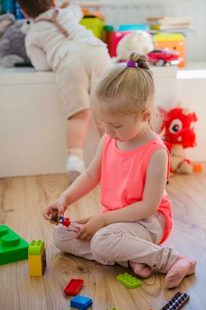 Когнитивное развитие ребенка: обучающие пазлы и кубики