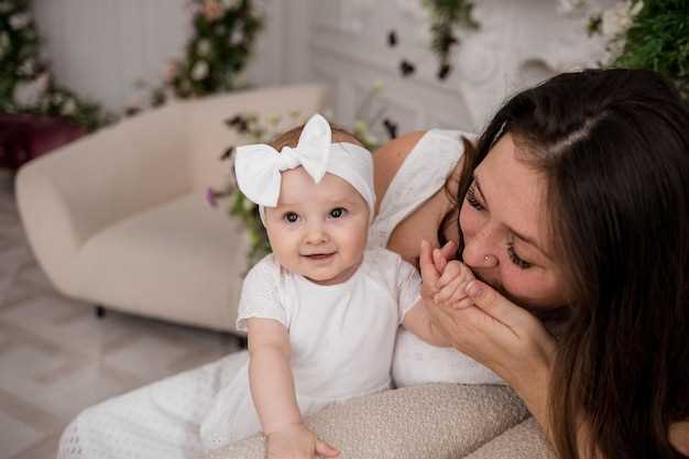 Можно ли дуть на младенца в лицо когда он плачет