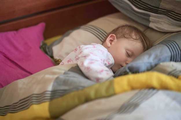 В чем спит новорожденный дома в кроватке